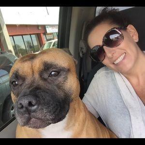 Meet your Posher, Angela